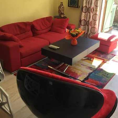 Charmante Maison De Vacance *