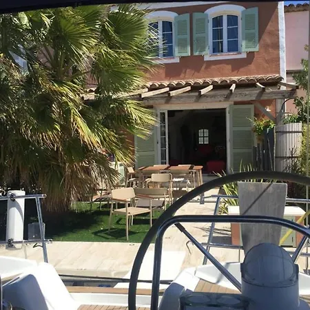 Prázdninový dům Charmante Maison De Vacance Grimaud